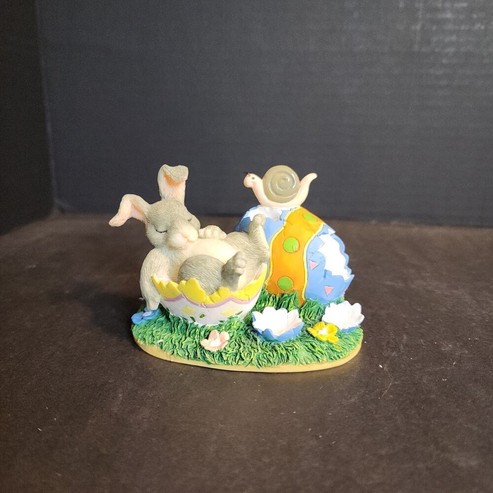 Charming Tails "After The Hunt" Figurine Fitz and Floyd Bunny Rabbit Easter Egg